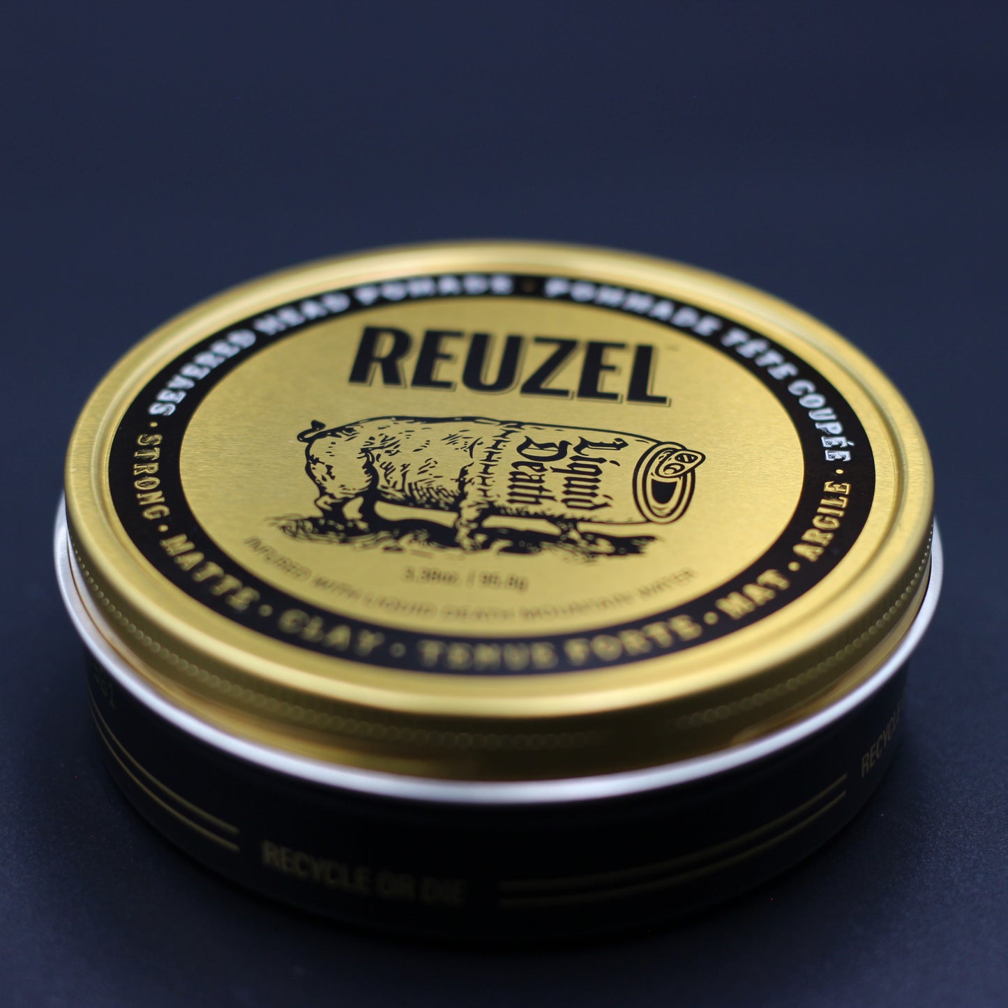 💀 Reuzel x Liquid Death SEVERED HEADS Pomade – Matte Power trifft Apfelduft